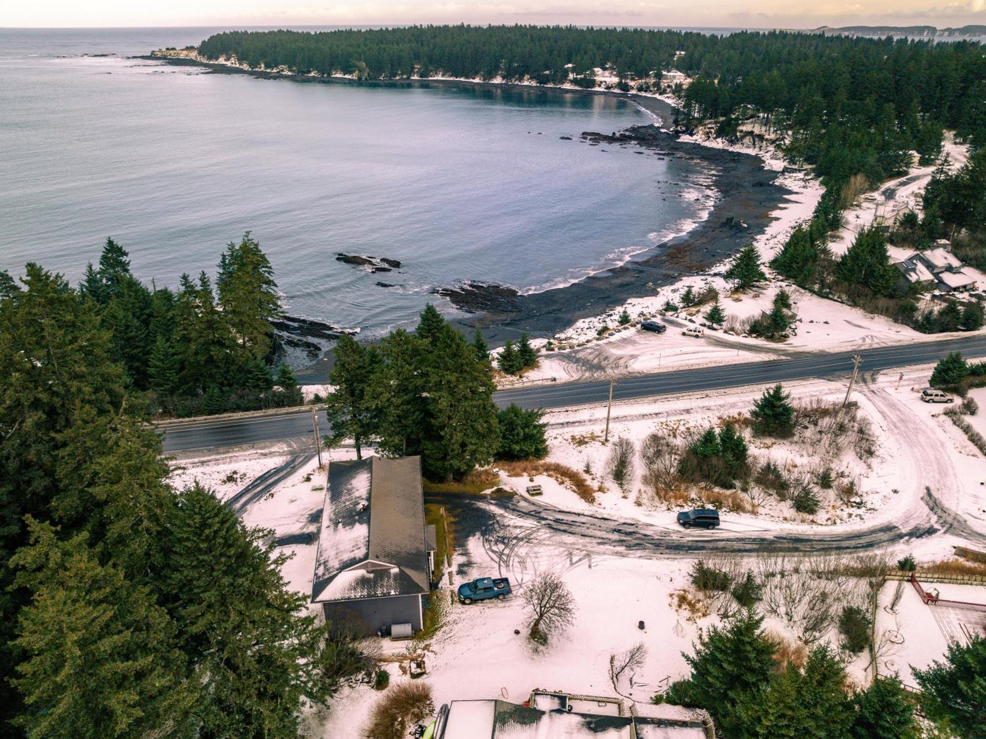 The Rogue Wave-Beach Access, Ocean Views, Private Kodiak Exterior photo